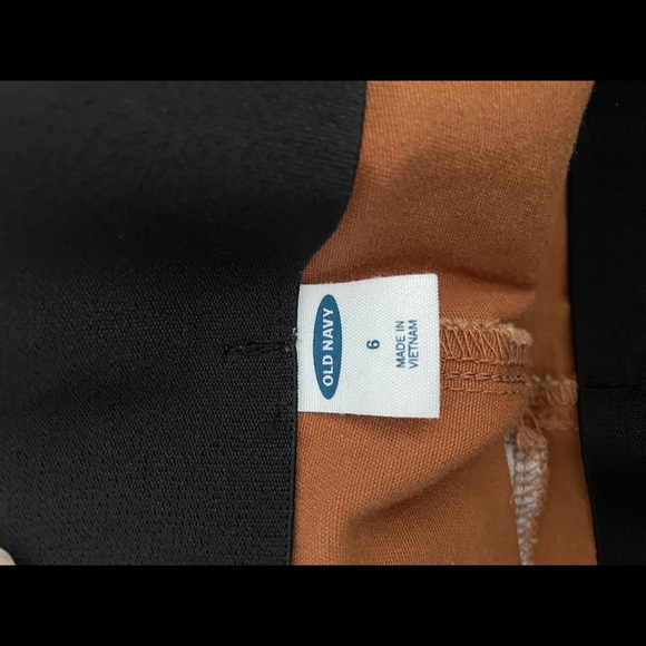 Old Navy High-Waisted Super Skinny Ankle Pants - Picture 4 of 13